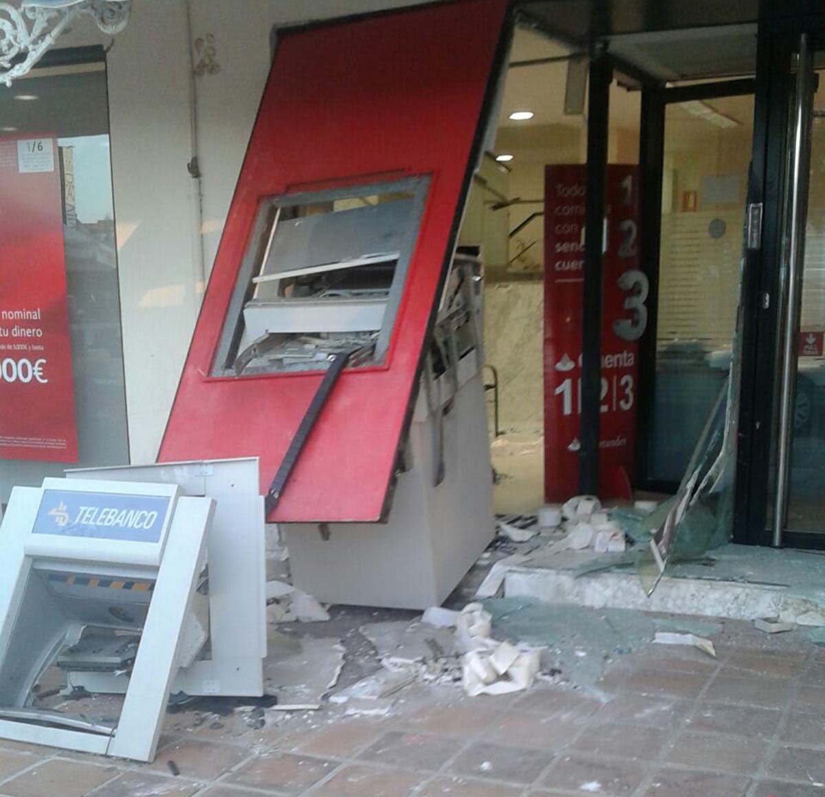 Uno de los cajeros reventado con explosivo en la Costa del Sol.