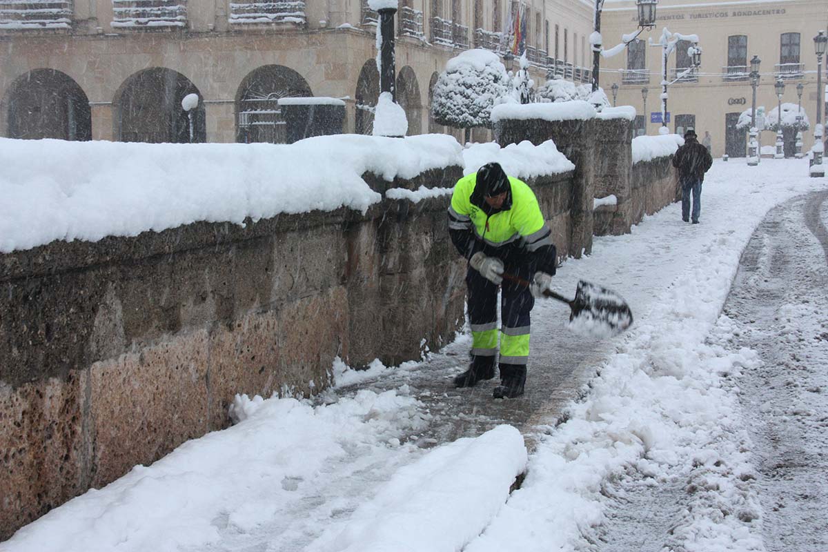 La nieve podría cubrir también las calles de Ronda, según las previsiones.