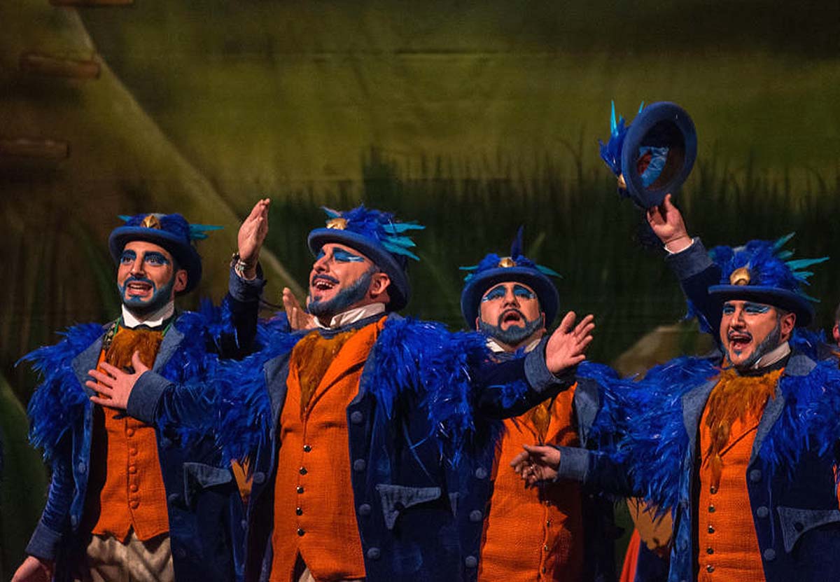 Los Cantores han quedado los quintos en la modalidad de Comparsas en el Carnaval de Málaga. Foto La Opinión de Málaga.