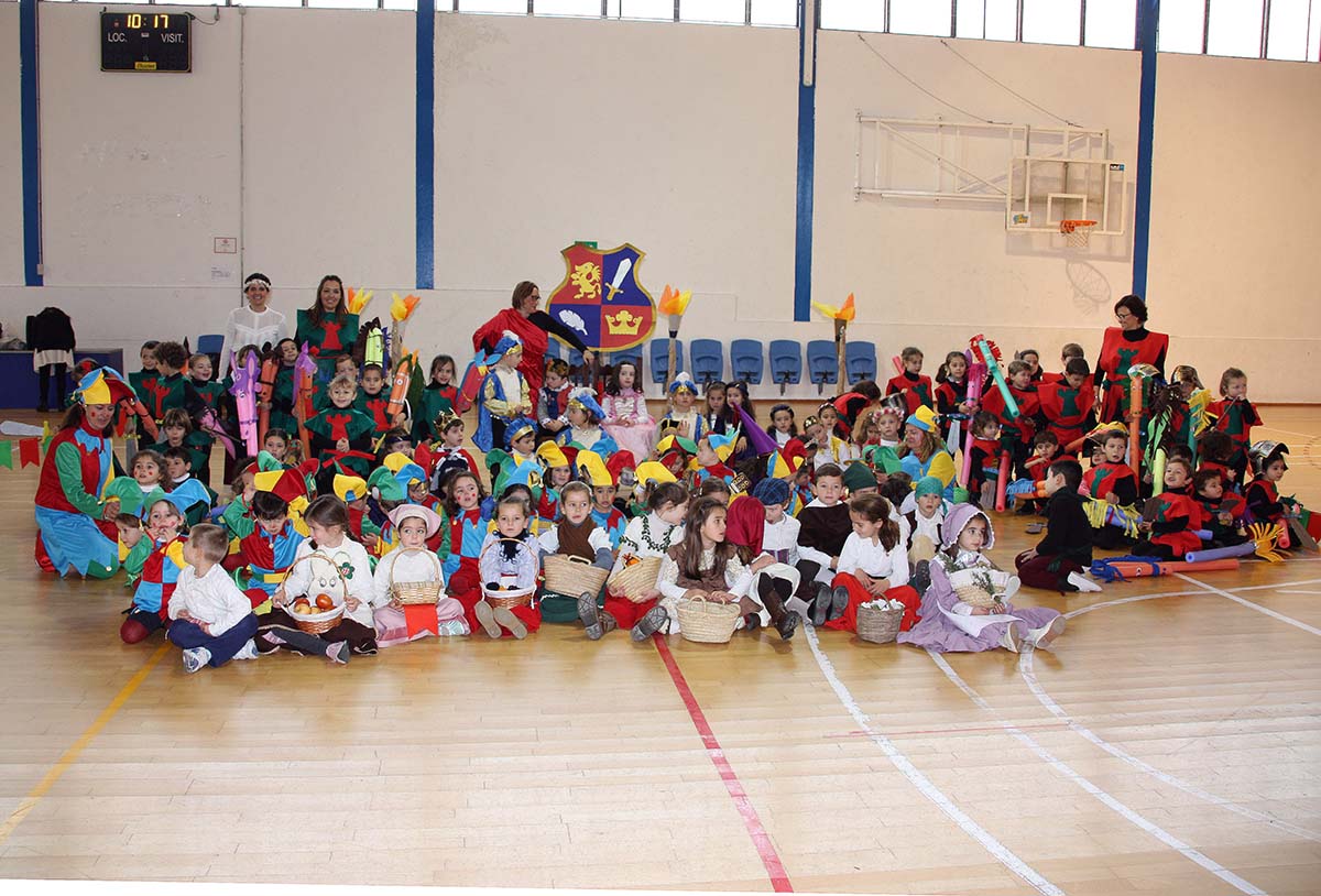 Los escolares han vivido una intensa jornada recordando la época medieval.