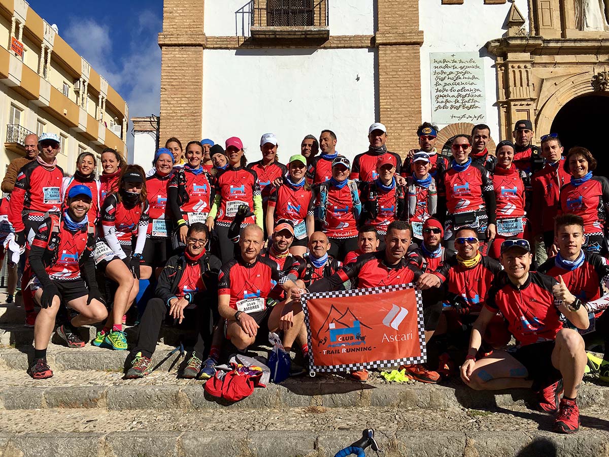 Los corredores del club rondeño en la prueba del HOLE del pasado sábado.