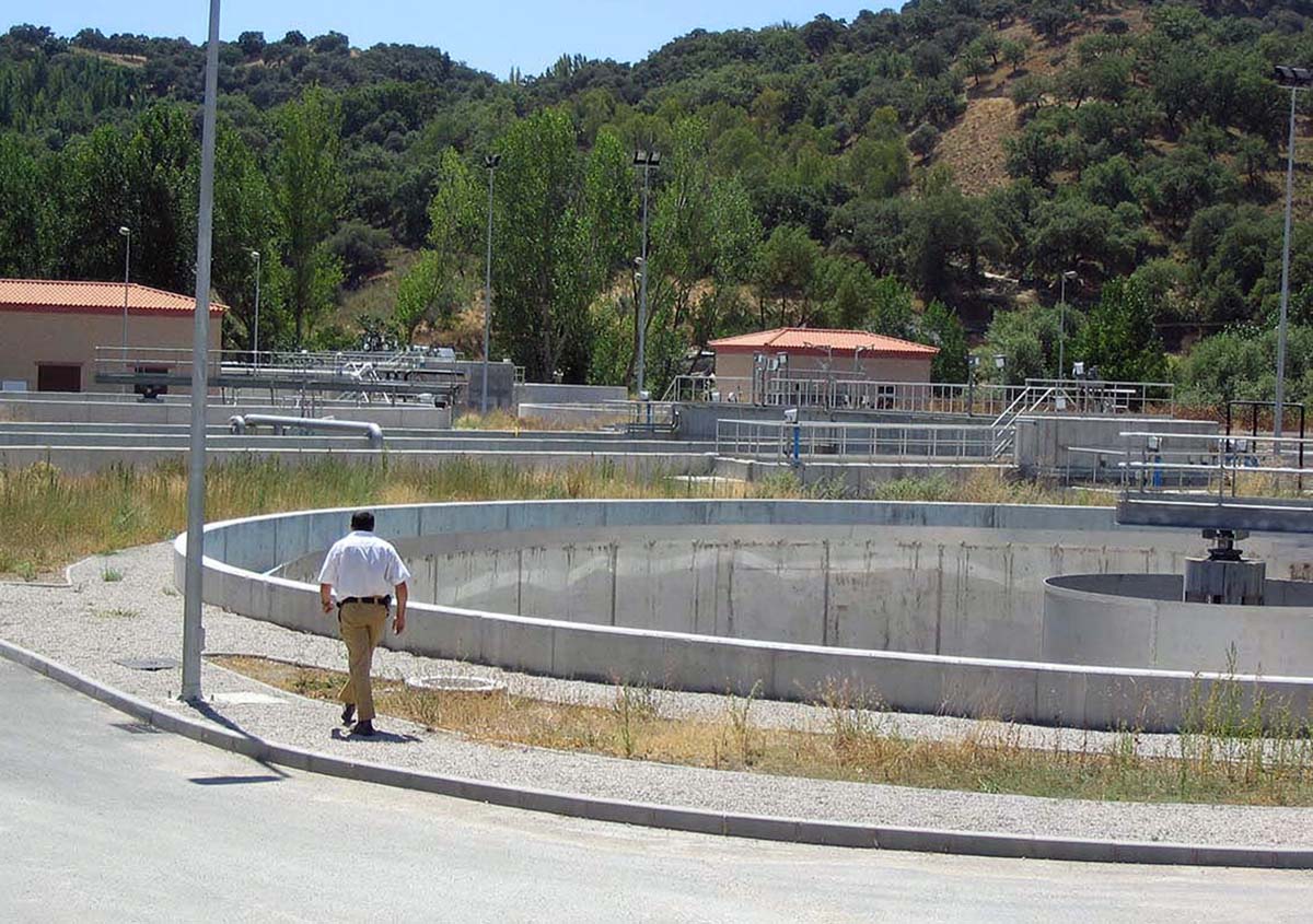 Ronda es una de las pocas poblaciones de la Serranía que tiene depuradora.