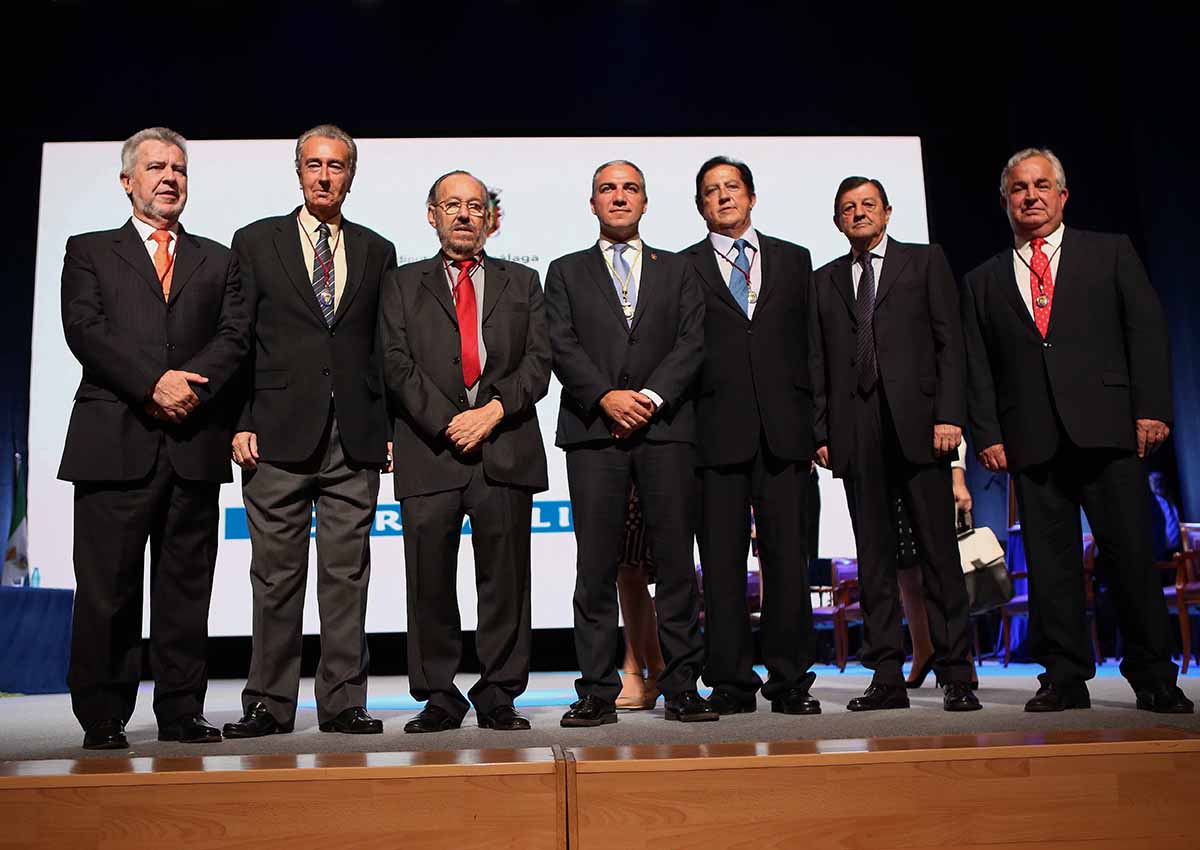 Juan Fraile junto con los otros presidentes que han dirigido la Diputación.