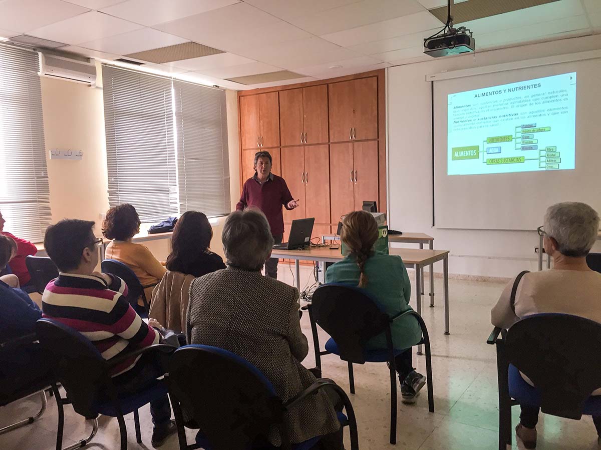 Un momento de la charla informativa sobre hábitos saludables,