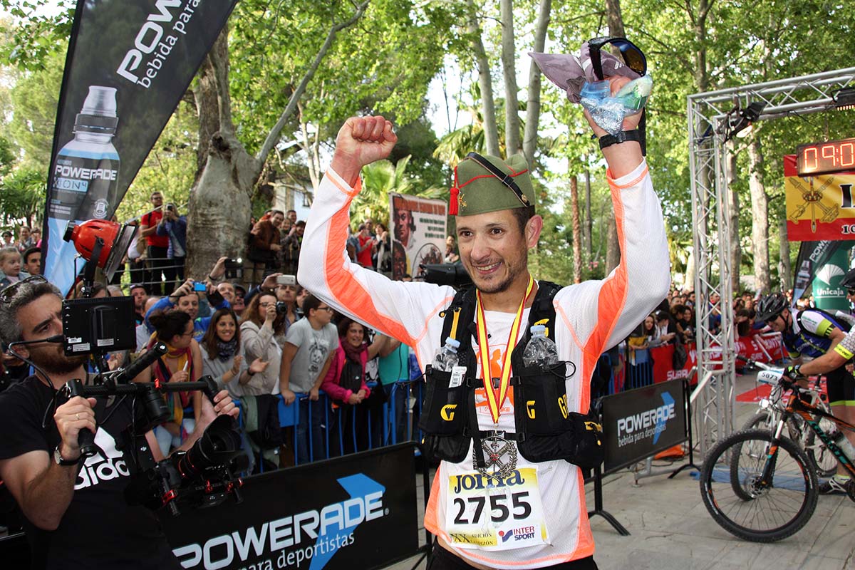 Joan Marc Falcó, el primero, en su entrada en la meta.
