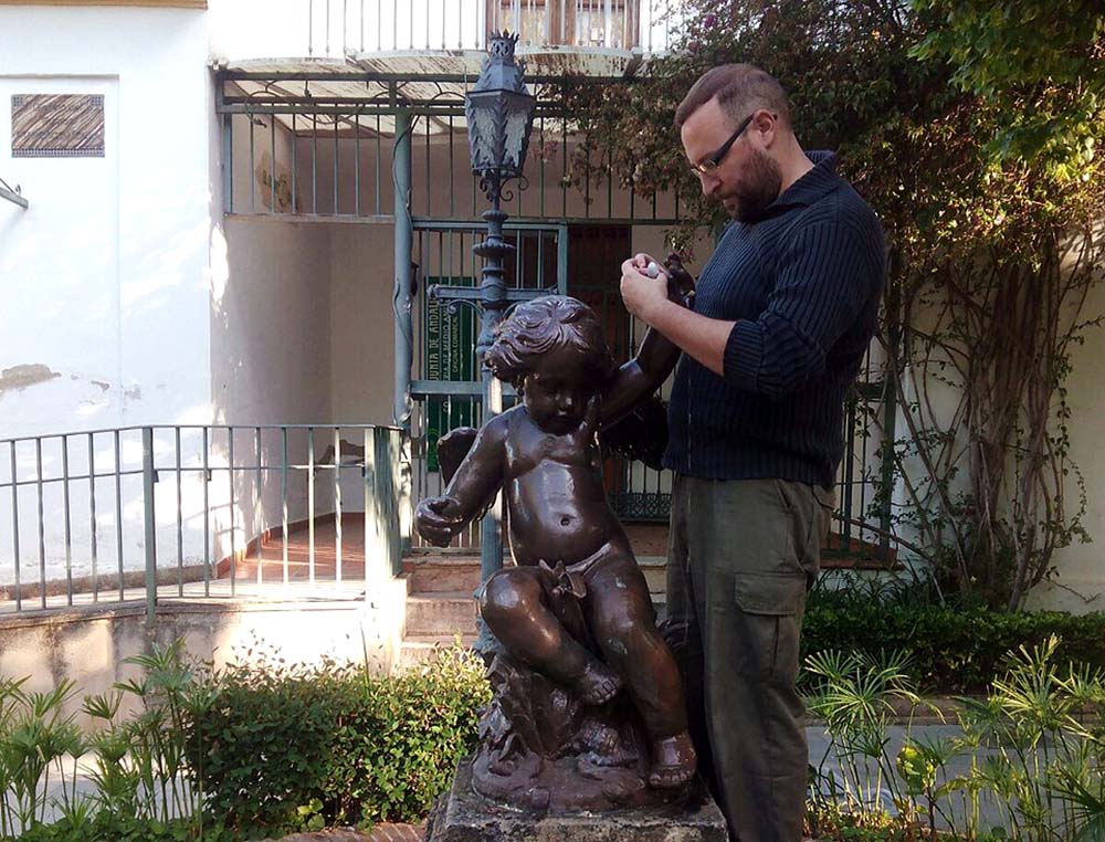 Reparan por segunda vez en tres meses el ‘angelito’ de la Alameda tras perder un dedo