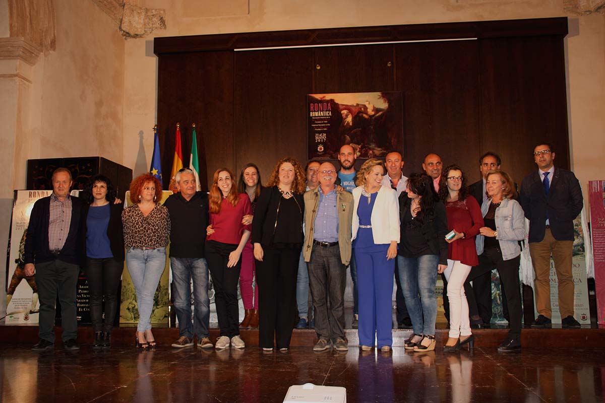 Los miembros de la Asociación Histórico Cultural recibieron el galardón.,