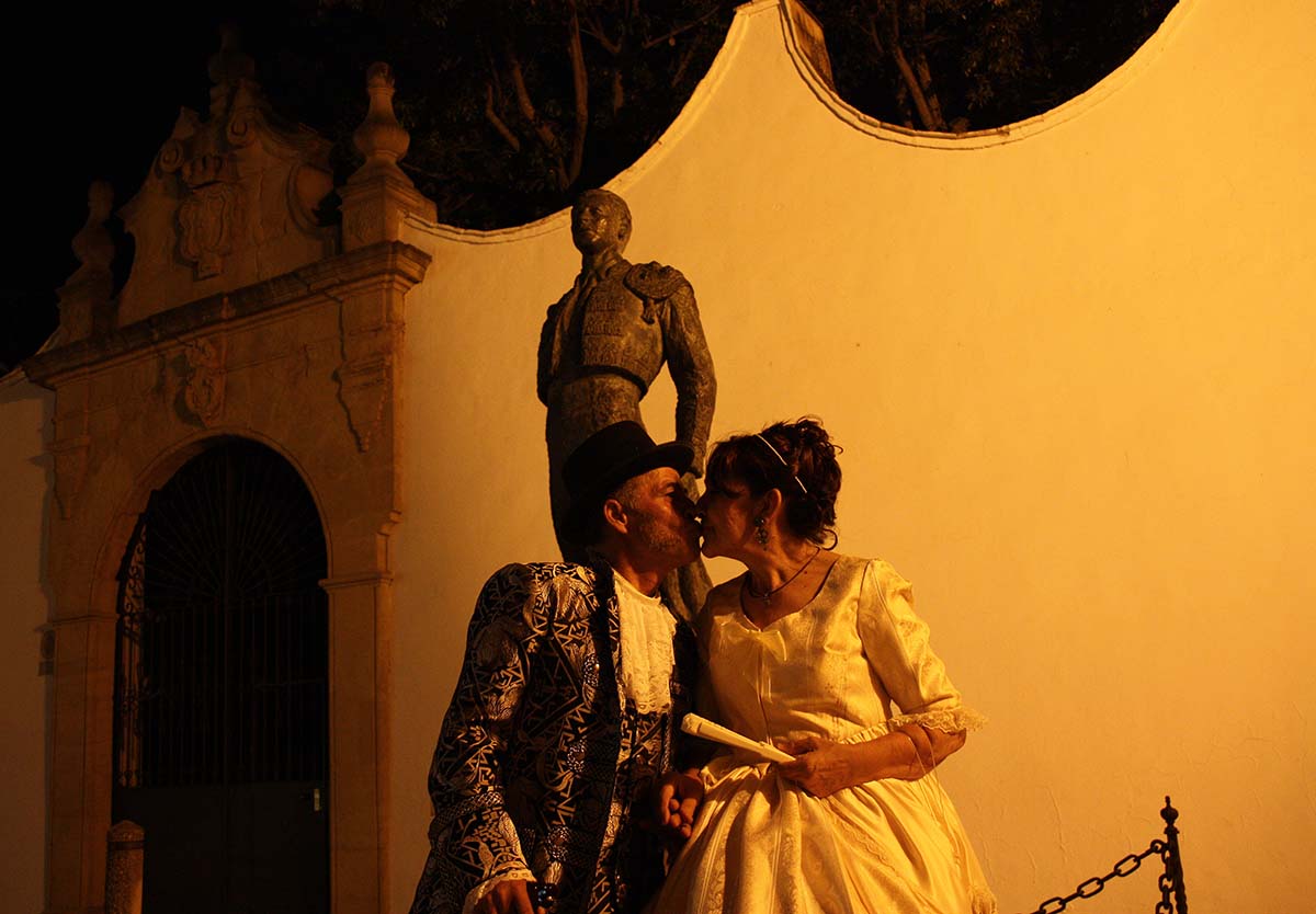 Pasacalles lleno de historia, alegría, colores y sonidos en Ronda Romántica