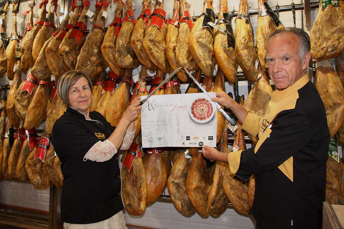 Leocadio Corbacho, en la imagen junto a su esposa.