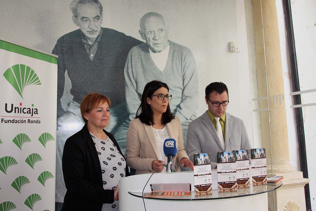 Responsables del Museo Peinado y del Centro de Profesores de Ronda.