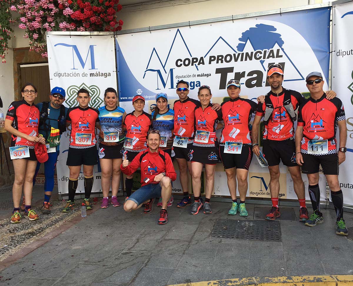 Los corredores rondeños que asistieron a la prueba de Igualeja.