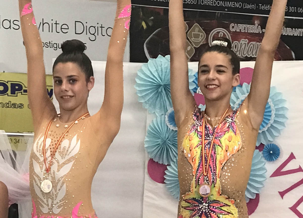 La rondeña, Lucía Palenque, a la izquierda, logro una medalla de plata en esta competición.