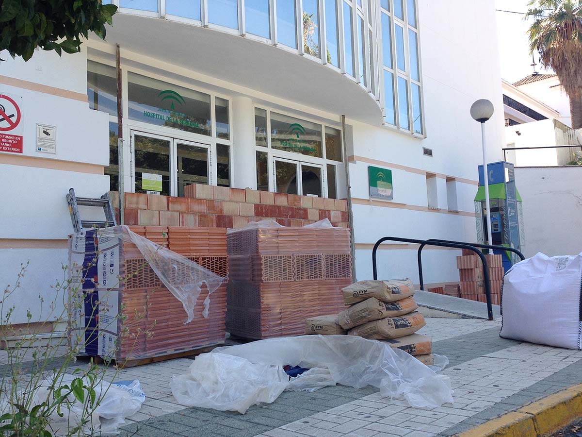 La Plataforma inicia una recogida de firmas para pedir a la Junta que sitúe un Centro Socio-Sanitario en el antiguo hospital