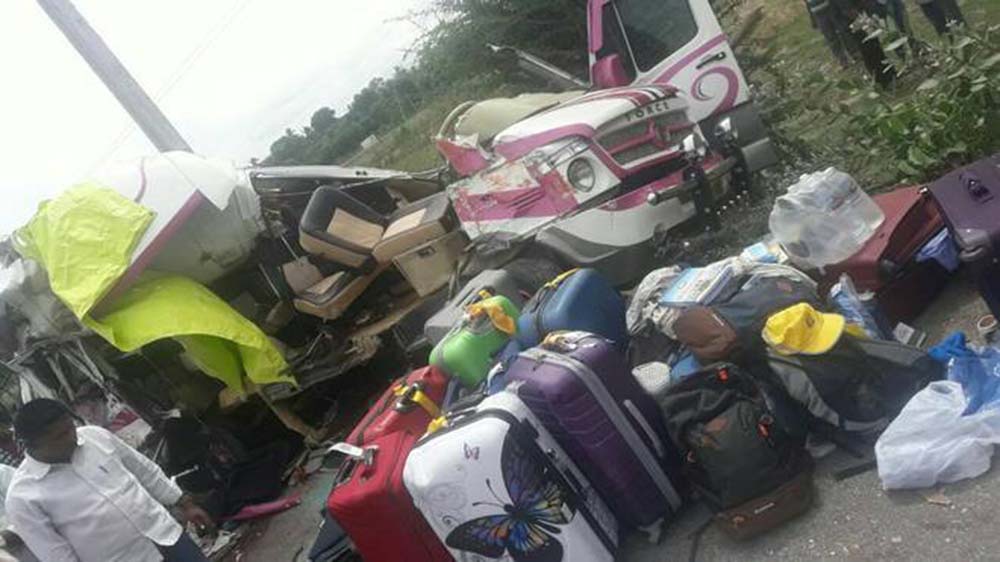 Imagen del accidente tomada por un periódico de la zona, The Hindu.