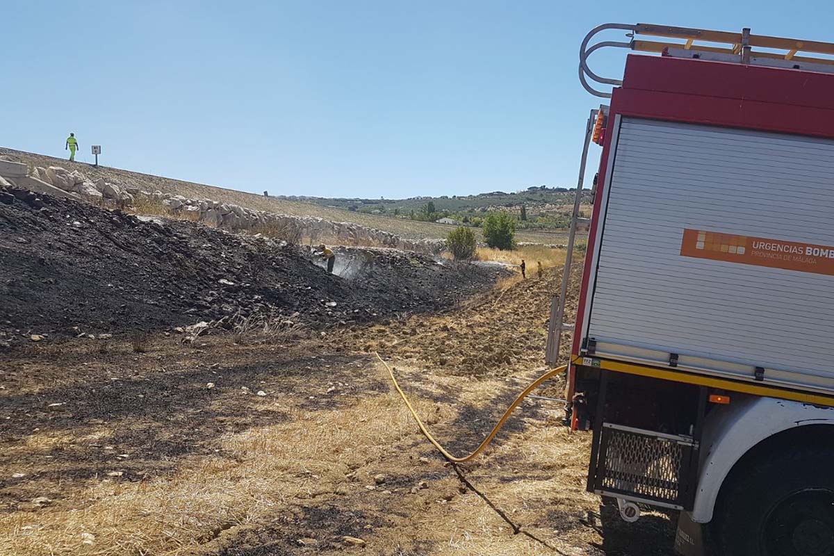 El incendio se ha declarado esta tarde en unos parajes del Llano de la Cruz.
