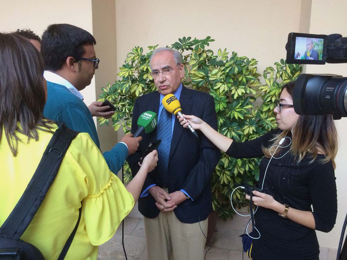 El ex presidente socialista fue el encargado de abrir el ciclo de conferencias.