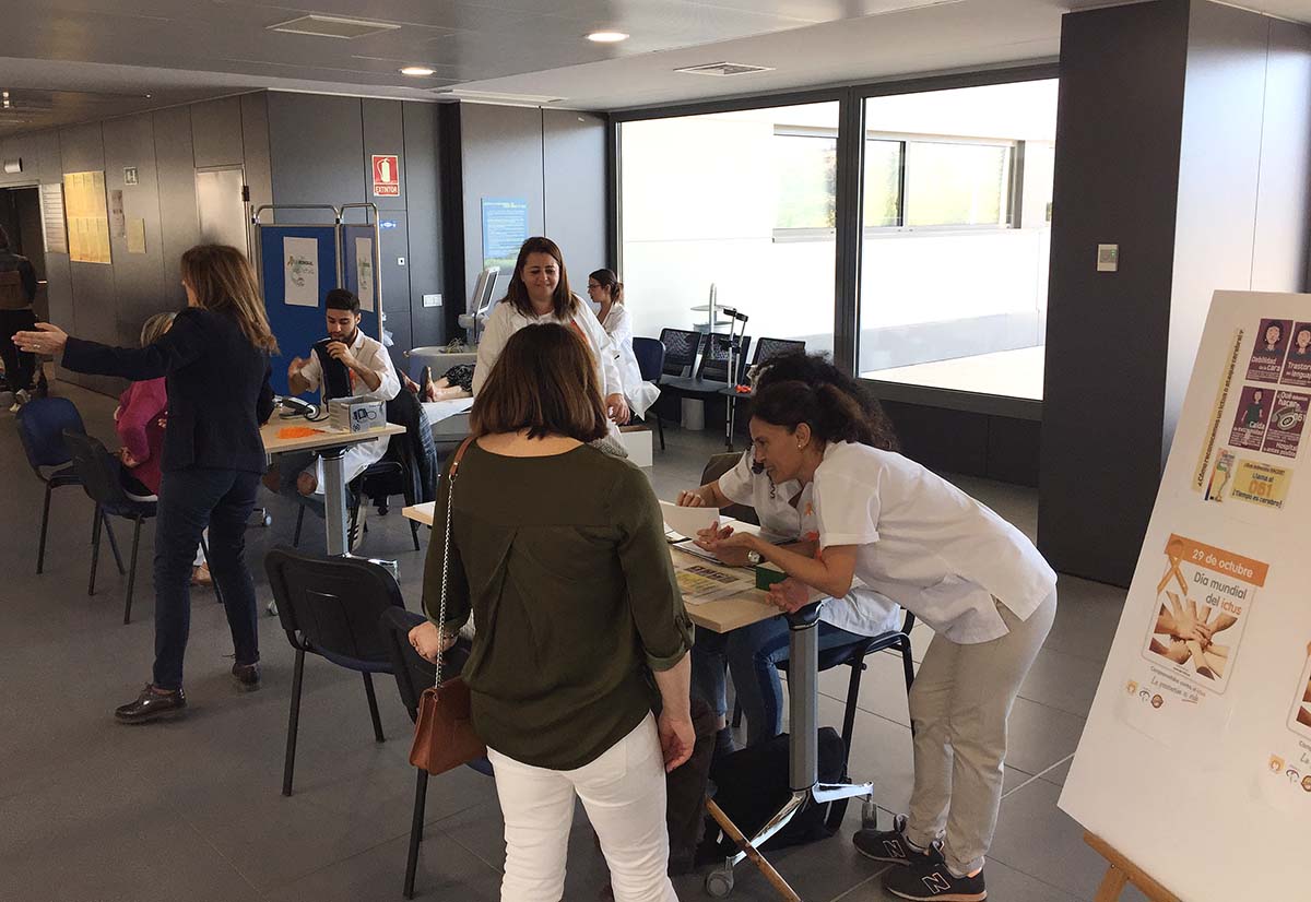El Área Sanitaria Serranía informa sobre cómo poder detectar un ictus y cómo prevenirlo