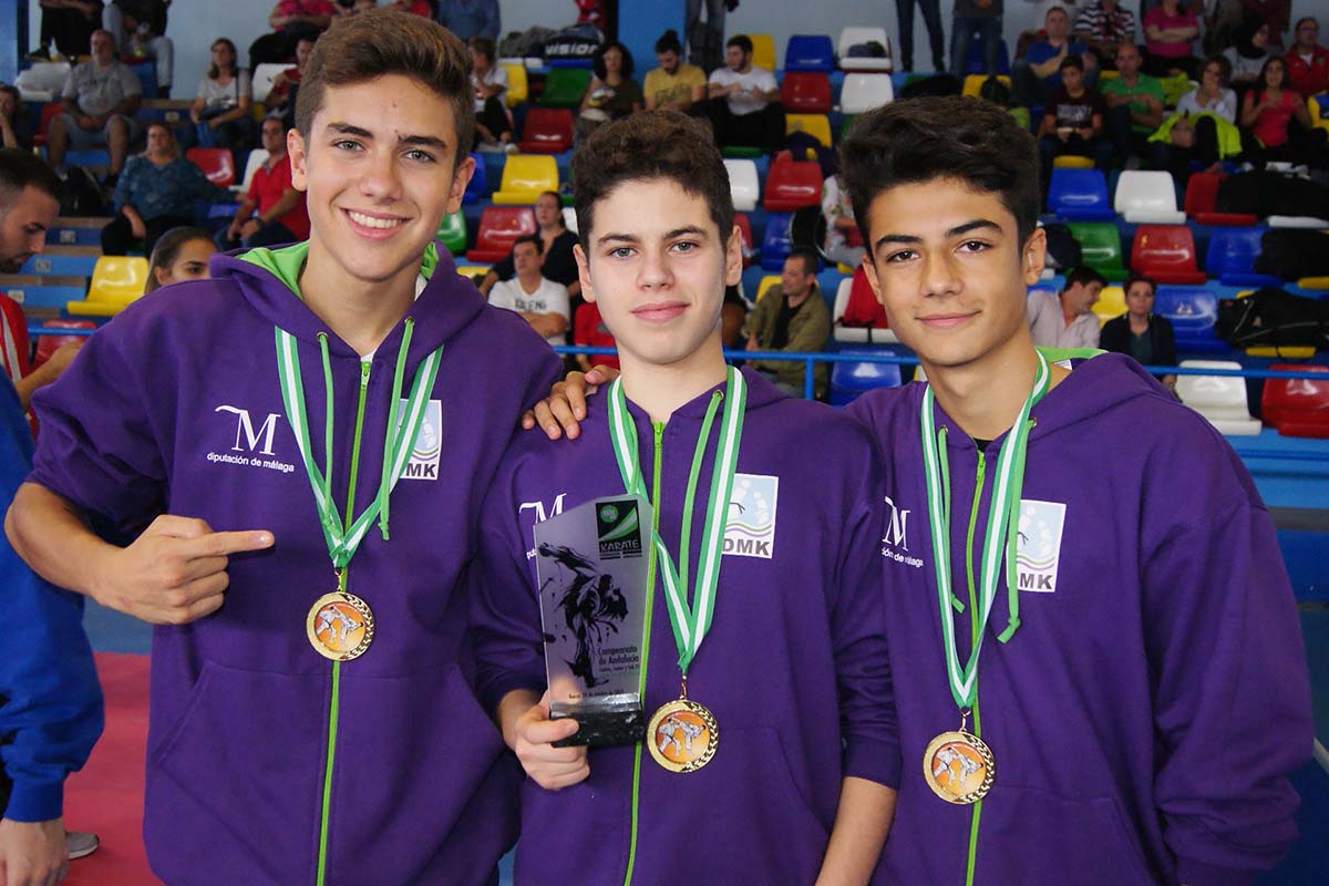 Pablo Moreno, Eloy Ramírez y Mario Ramírez triunfaron en el Campeonato Andaluz de Kárate.