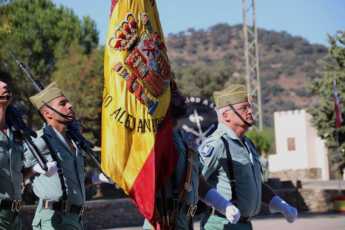 Un momento de la formación militar que se ha celebrado en el cuartel de la Legión.