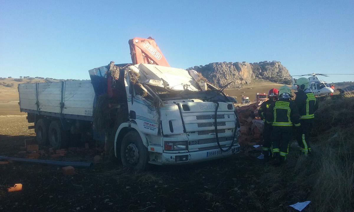 Estado en el que ha quedado el camión accidentado.