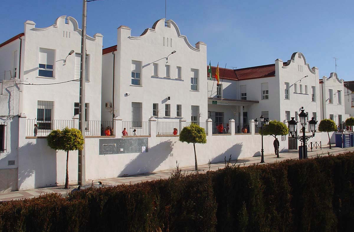 La Junta invierte 319.000 euros en renovar el sistema de calefacción del colegio Virgen de la Aurora de Arriate
