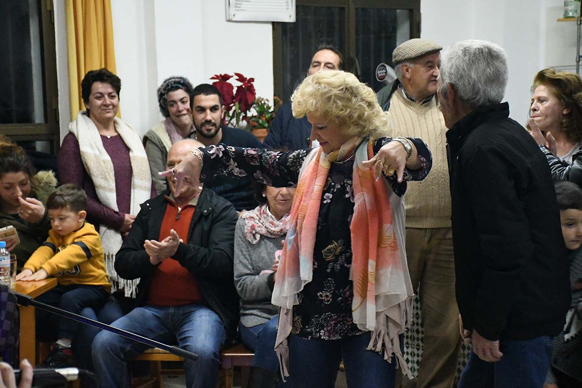 El ambiente festivo y navideño se prolongó durante varias horas.