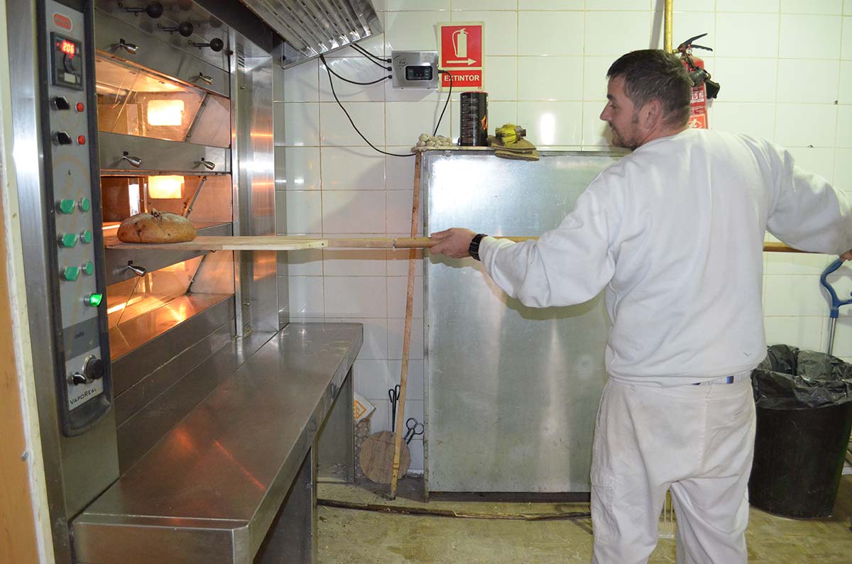 La Panaderia 'La Pujerreña', en pleno Valle del Genal.