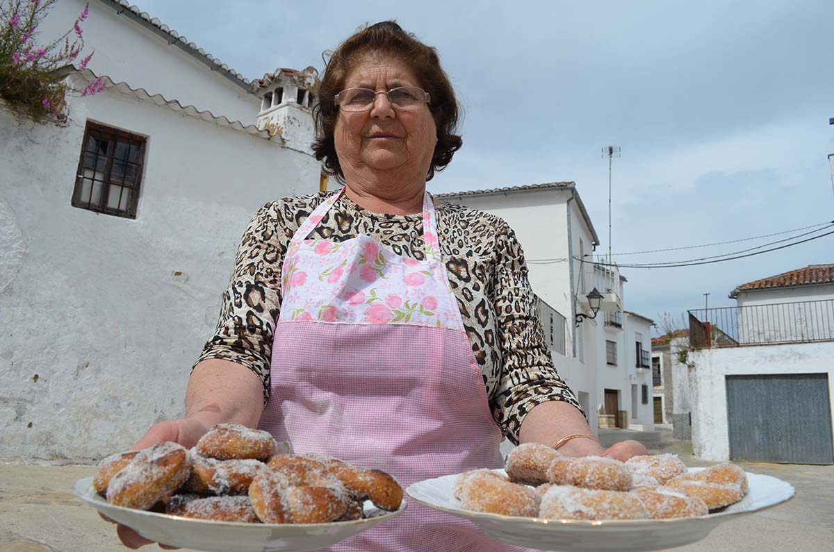 Los deliciosos roscos de Cartajima, una tradición que perdura en el tiempo