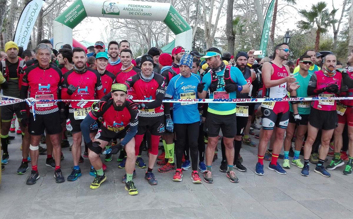 Momento de la salida de los corredores de esta singular prueba deportiva rondeña.