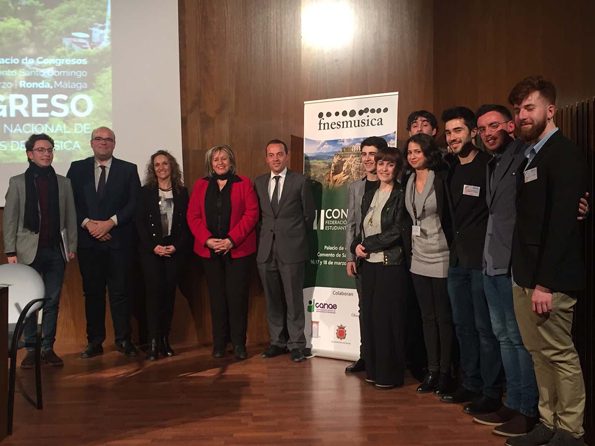 Representantes públicos y estudiantes en las jornadas celebradas en Ronda.
