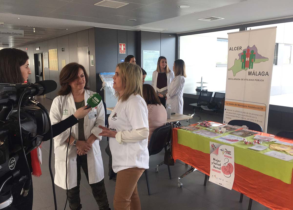 El Hospital acoge una mesa informativa de la asociación Alcer con motivo del Día Mundial del Riñón