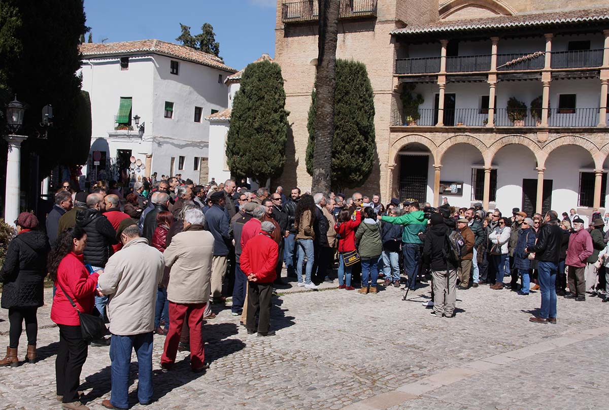 La concentración ha tenido lugar en las puertas del Ayuntamiento.