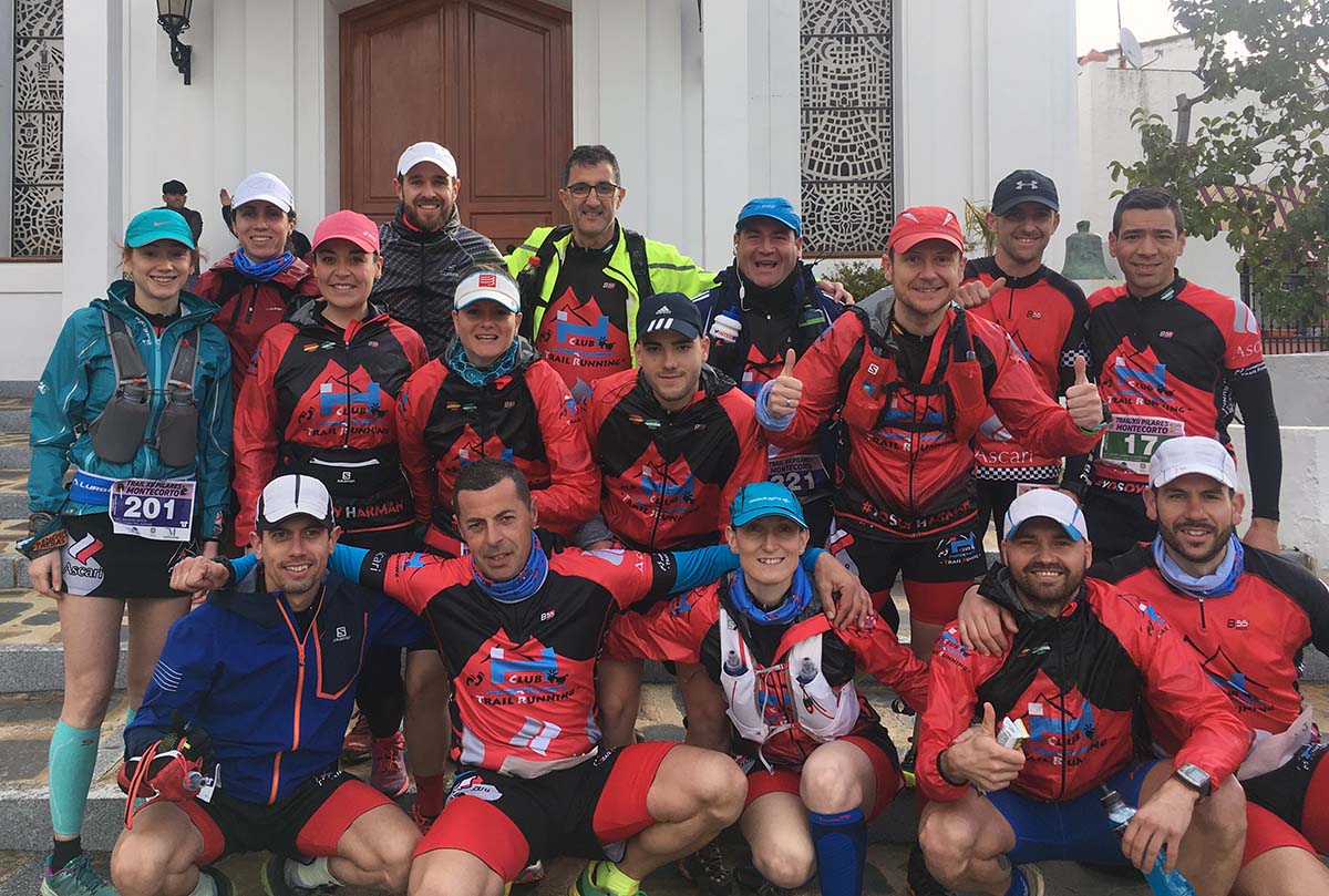 Los corredores rondeños en la carrera de Montecorto.