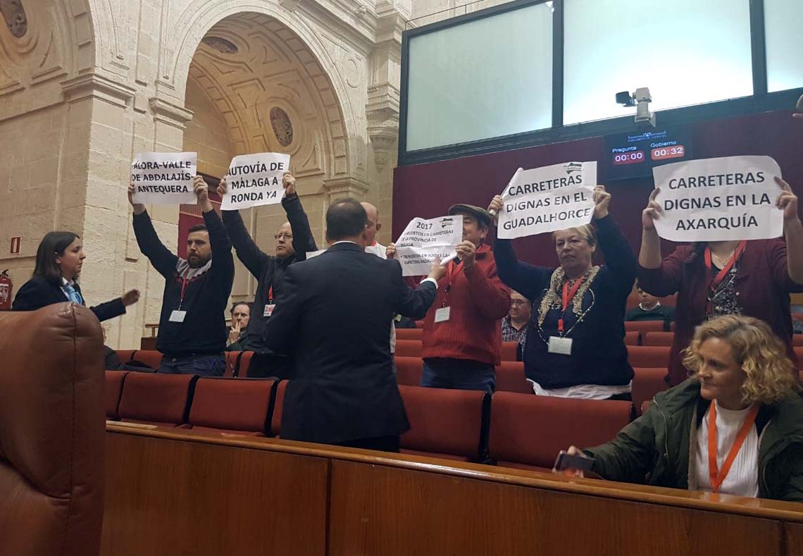 Podemos critica duramente al consejero de Fomento de la Junta por calificar la situación de las carreteras de la Serranía como «problemillas»