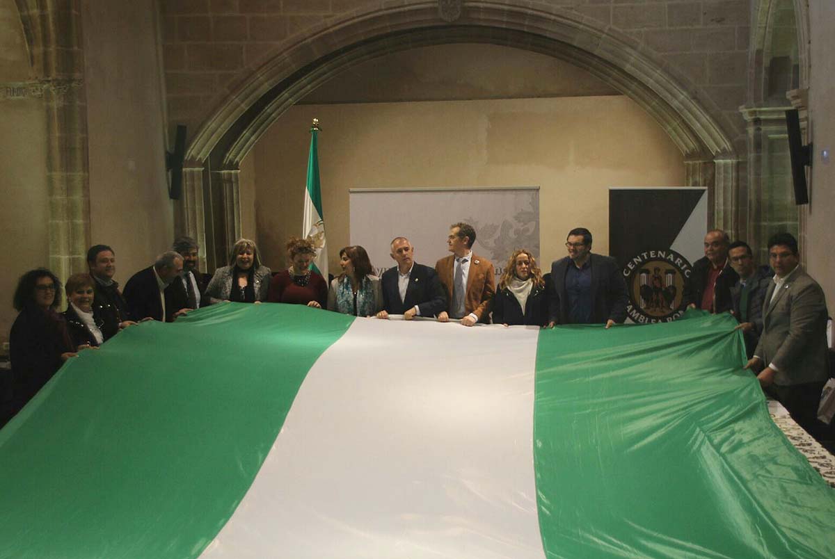 La firma del acta constitucional se ha celebrado en el Convento de Santo Domingo.