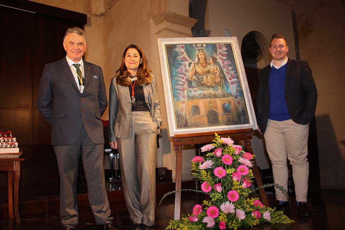 De izquierda a derecha: José Antonio Suárez (hermano mayor), Milagros Calle, y Carlos A. Marcos, pintor.