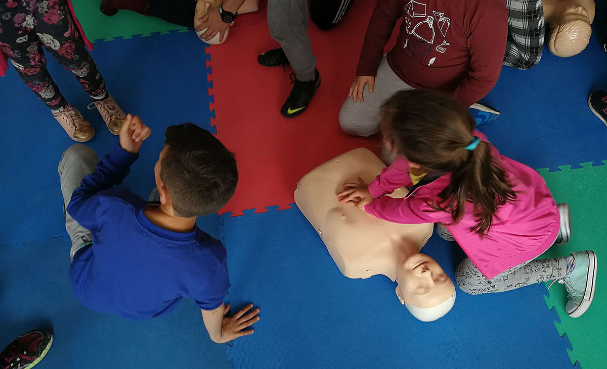 Un momento del taller en el que han participado los escolares de Cortes de la Frontera.