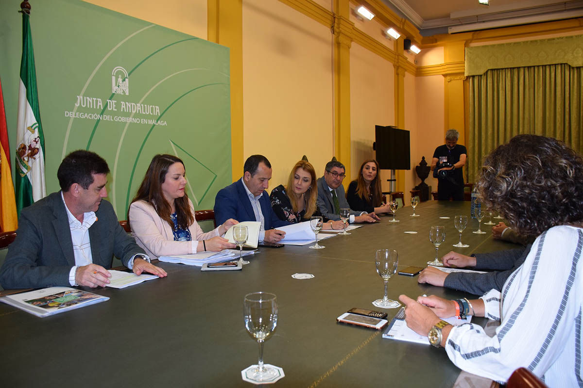 La Junta impulsará actuaciones en la barriada de La Dehesa para mejorar la calidad de vida de sus vecinos