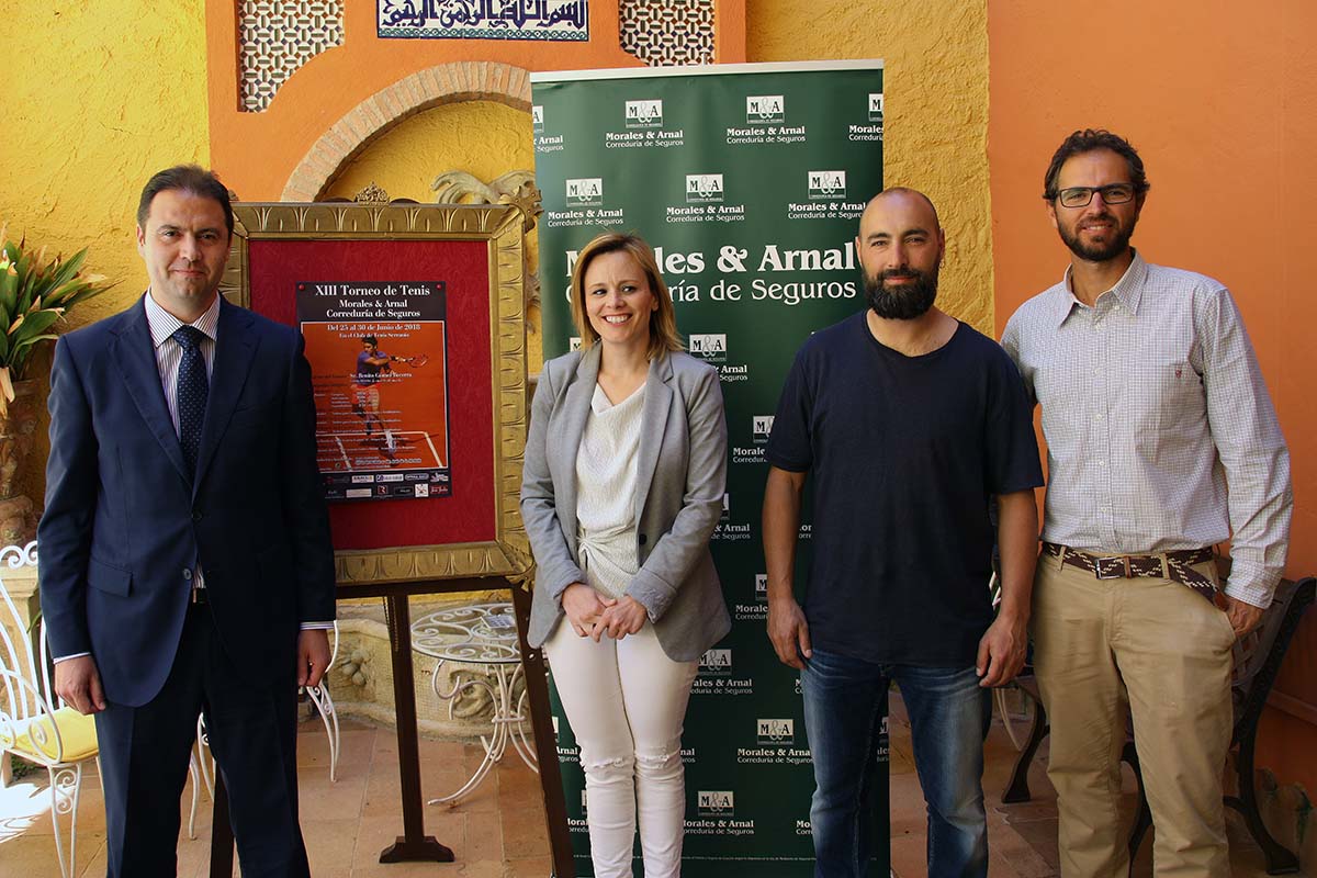 Por olrden: José Morales, María José Sánchez, Benito Gómez y Vicente Vives en la presentación del torneo.