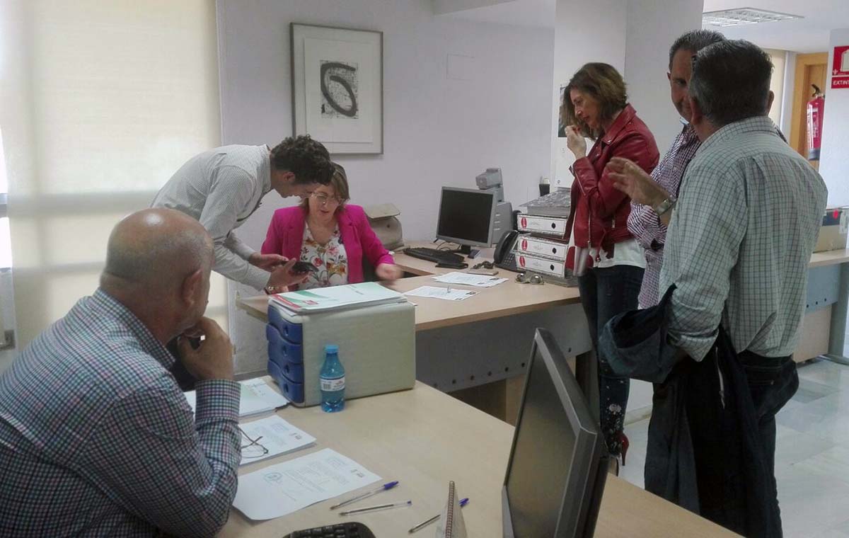 Las firmas para pedir las primarias las presentó Aguilera el pasado miércoles.
