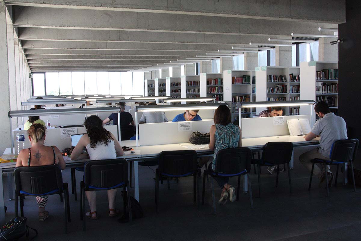 La Biblioteca Comarcal amplía sus horarios para los estudiantes que se examinan en junio
