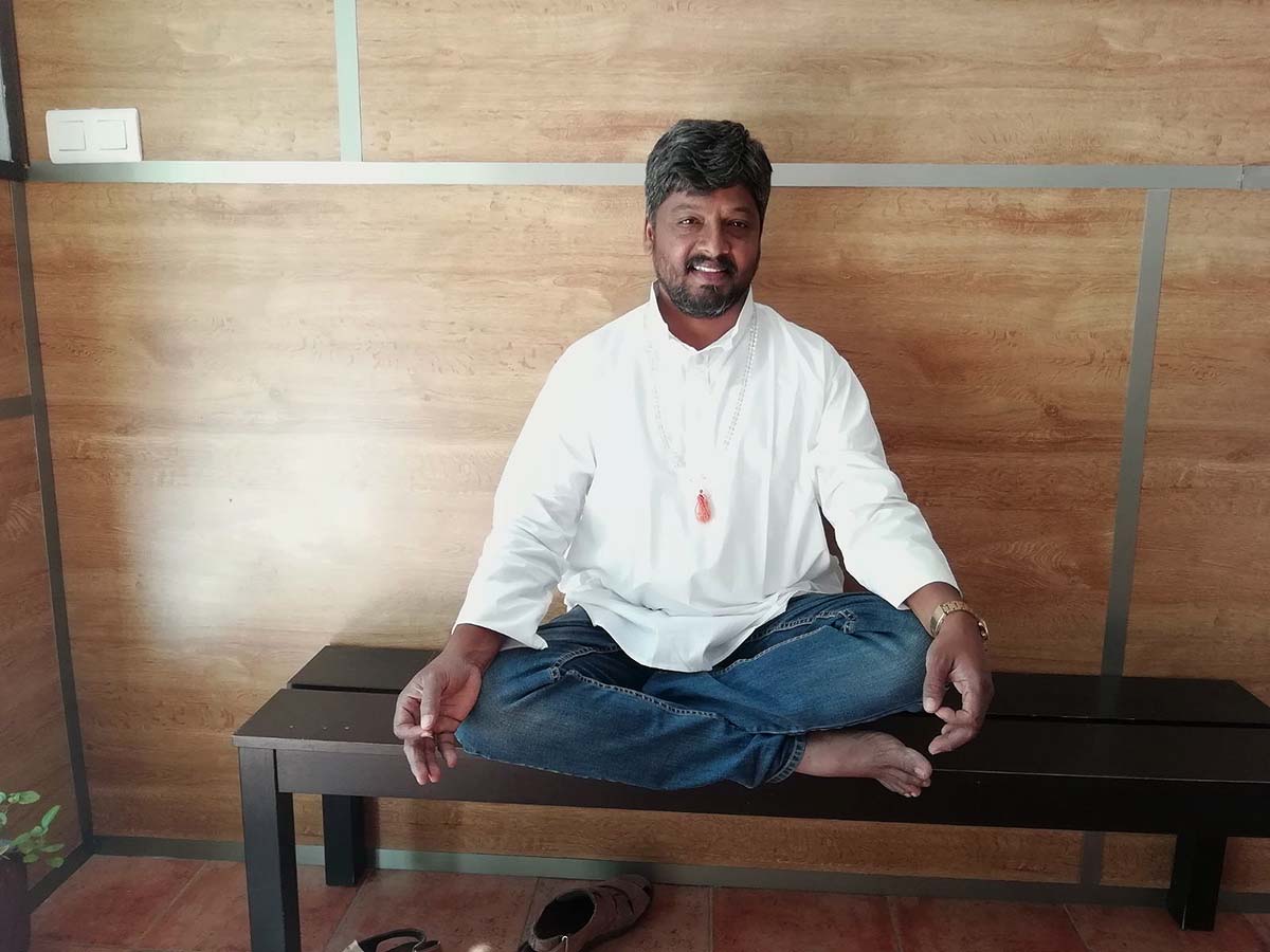 El gran maestro de Yoga, Raja Kasinathan ya está en Ronda.