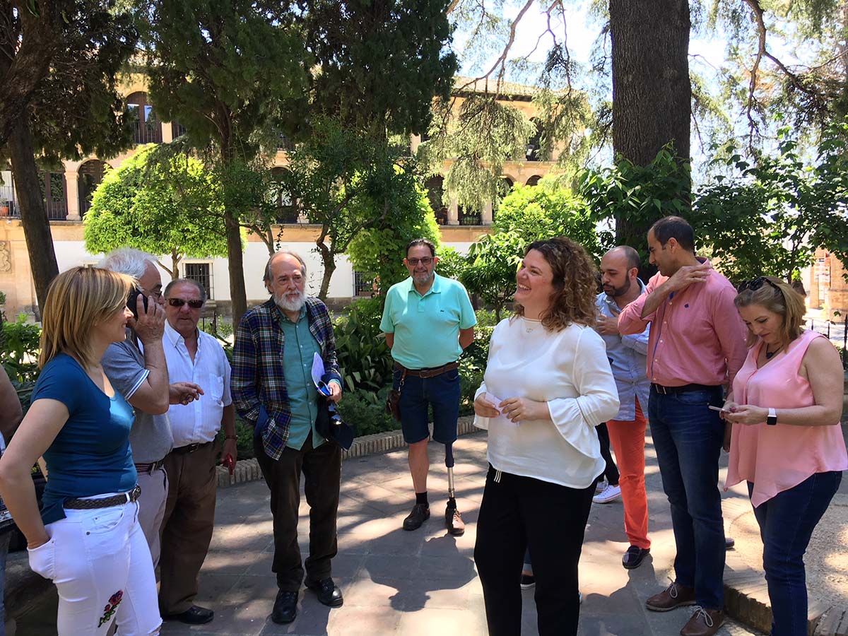 Valdenebro renuncia a presentarse a las primarias del PSOE para evitar ser humillada en las urnas por Aguilera