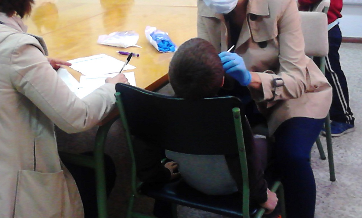 Durante esta actuación se han realizado revisiones bucodentales a 30 escolares.