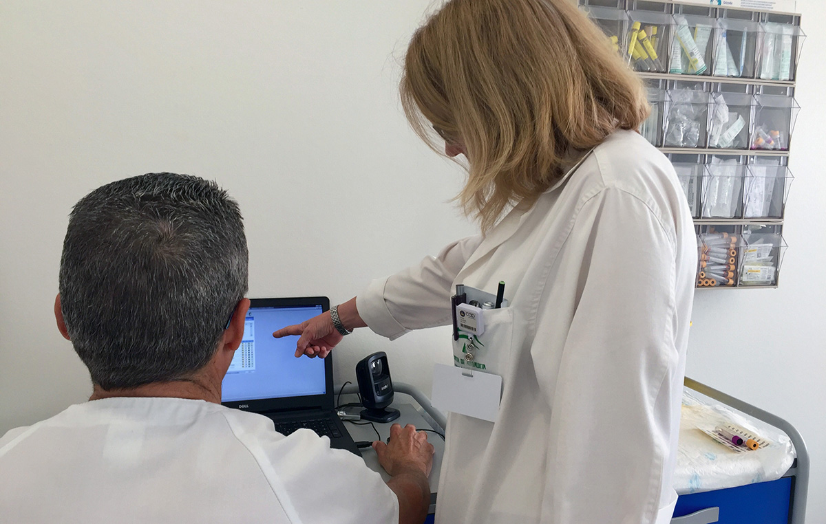 El Área Sanitaria Serranía culmina la implantación de la petición analítica electrónica en el Hospital de Ronda