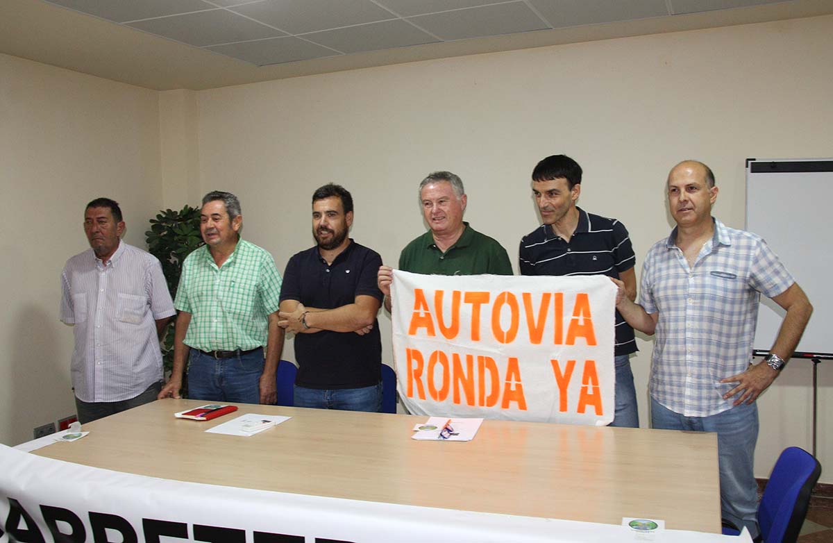 La Plataforma Autovía Ronda Ya y la Plataforma por unas Carreteras Dignas para la Provincia de Málaga, han acordado organizar de forma conjunta una gran manifestación