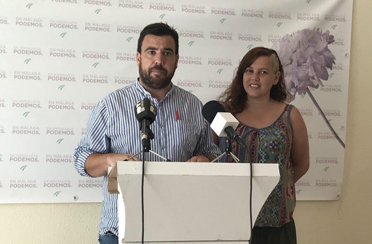 Alejandro Serrato en una imagen de archivo en la sede de Podemos de Málaga.