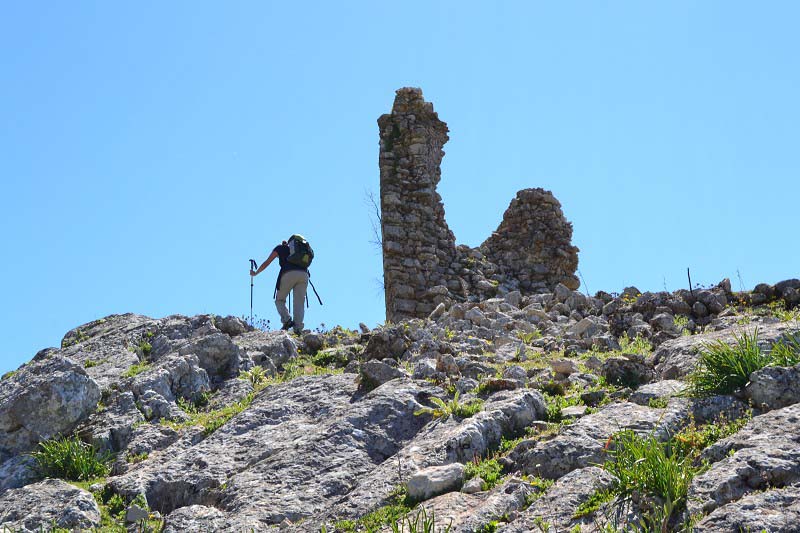 Los restos de la histórica Torre de Lifa, en la Serranía de Ronda.