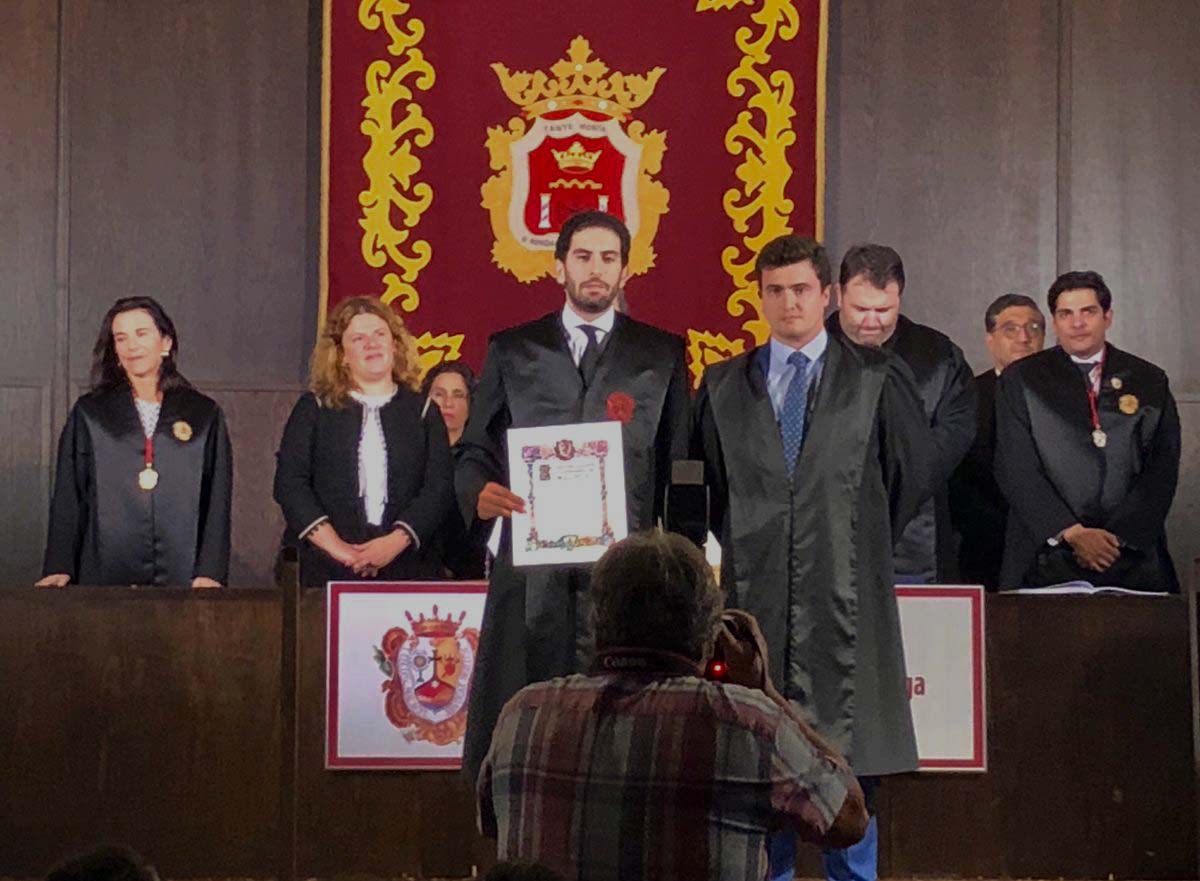 Durante el acto los nuevos abogados rondeños han jurado el cargo como colegiados.