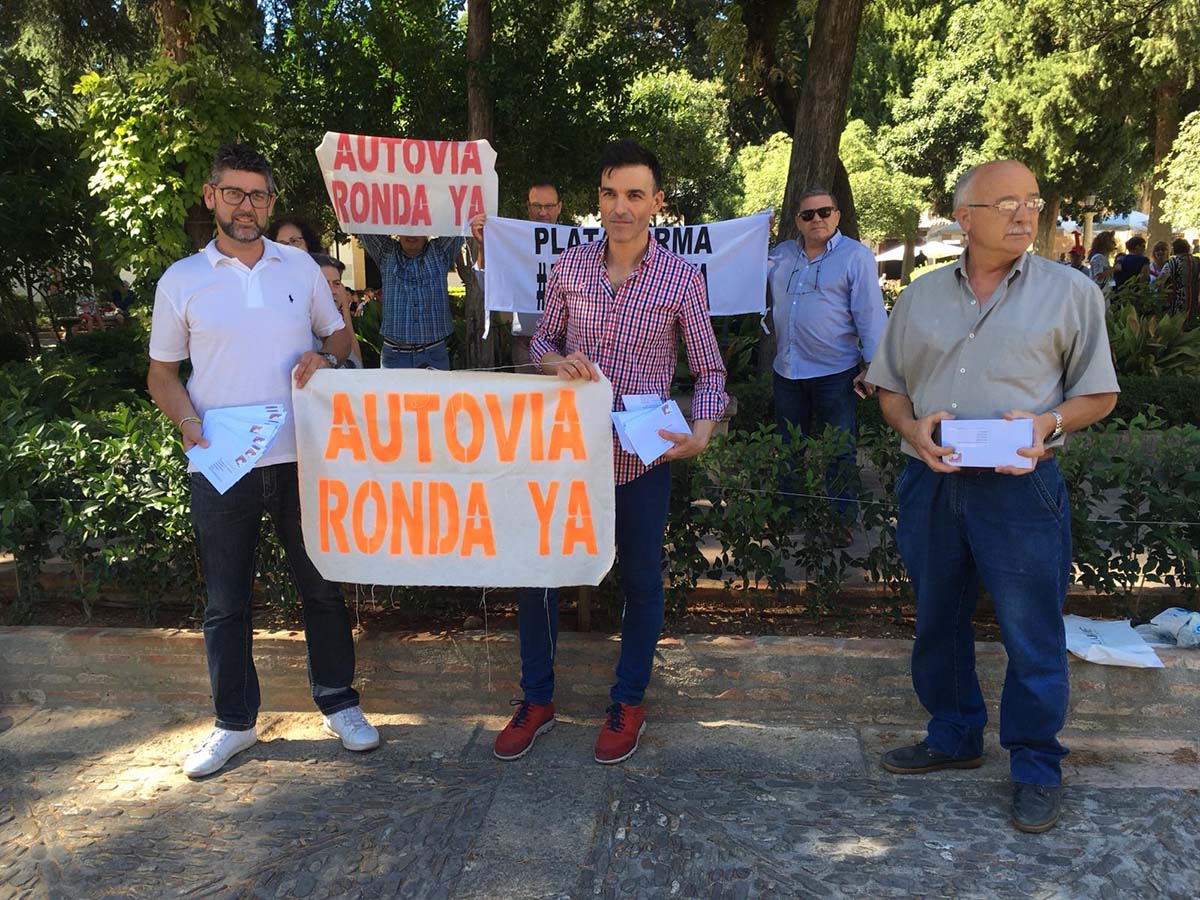 Los miembros de la plataforma de la autovía han remitido carta a los alcaldes de la Serranía.